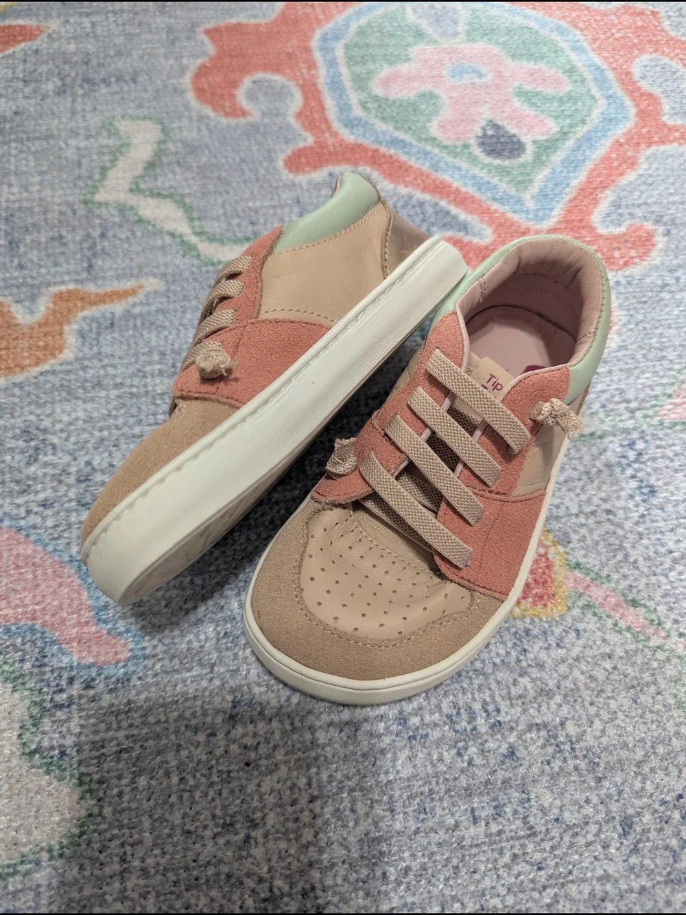 Tip Toey Joey Shoes size 8.5